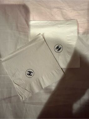 Set of chanel napkins